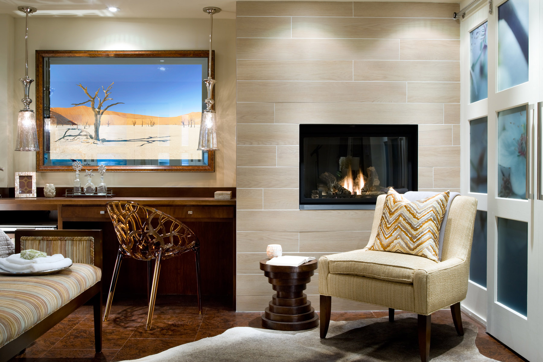 Seura mirror TV in an elegant bedroom